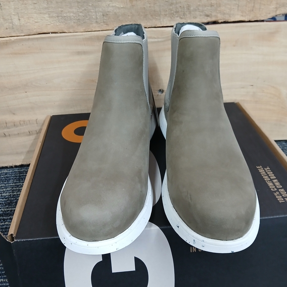Nwt Bogs Women's Juniper Chelsea Boots 9.5 Taupe - Picture 2 of 8